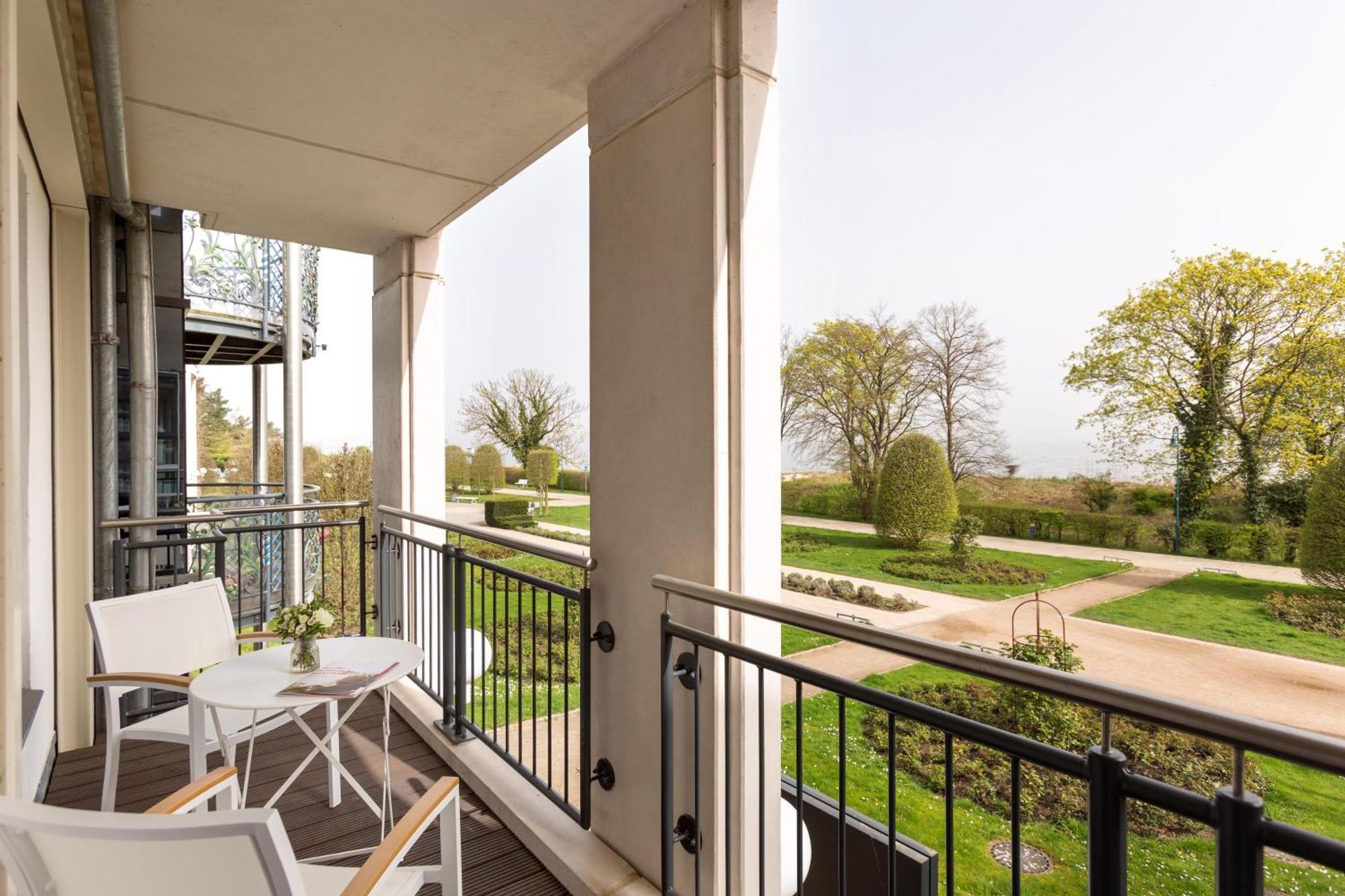 Hotel Kaiserhof Heringsdorf Екстер'єр фото